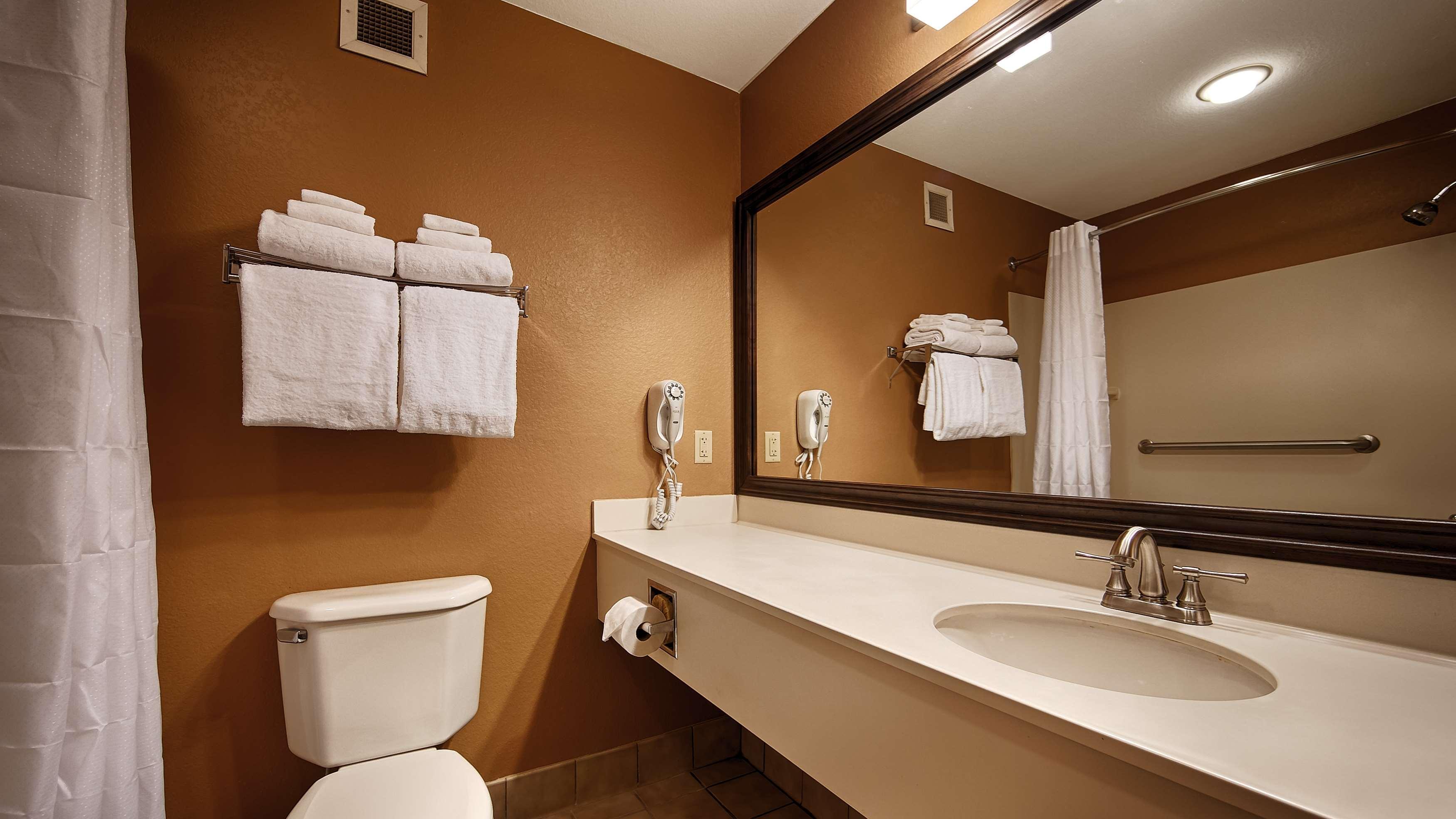 Best Western Plus Brandywine Inn & Suites Монтічелло Екстер'єр фото