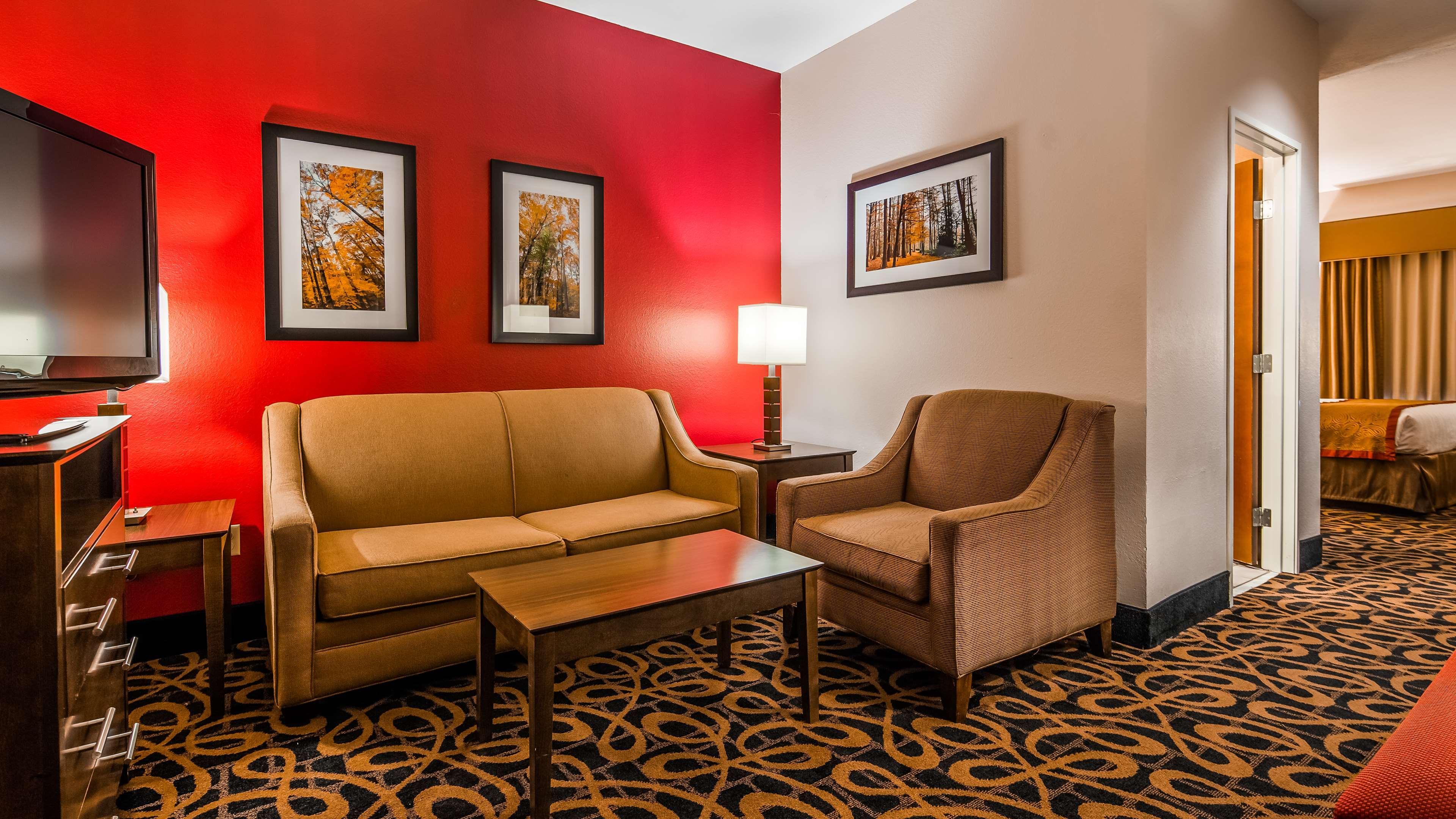 Best Western Plus Brandywine Inn & Suites Монтічелло Екстер'єр фото